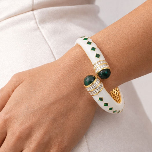Emerald Cabochon Kada