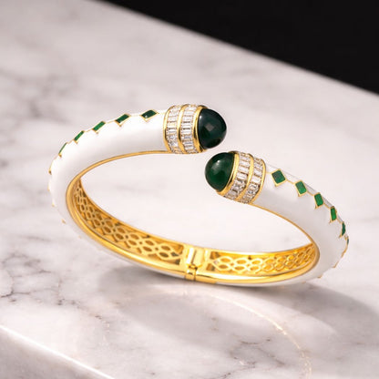 Emerald Cabochon Kada