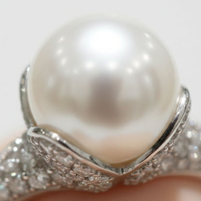 Petal Luster Pearl Ring