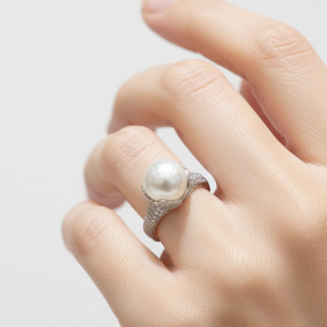 Petal Luster Pearl Ring